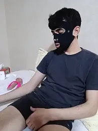 arabeso — вебкам-модель онлайн на stripchat