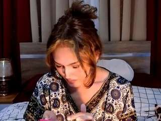 thealux — Camsoda stream photo (Apr 2026)