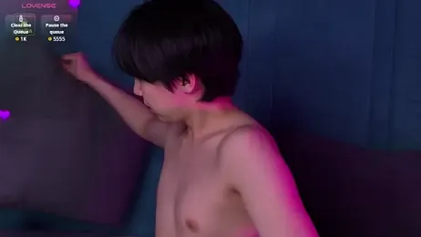 HeejinWang — вебкам-модель онлайн на stripchat
