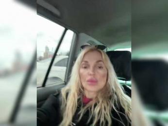 SoulStream — вебкам-модель онлайн на bongacams