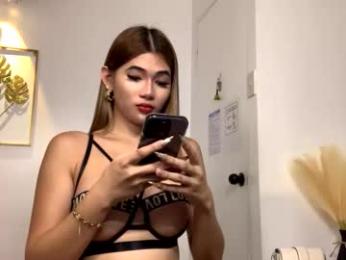 lexie_kinlley — вебкам-модель онлайн на chaturbate