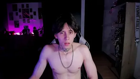 xIce_Boy — вебкам-модель онлайн на stripchat