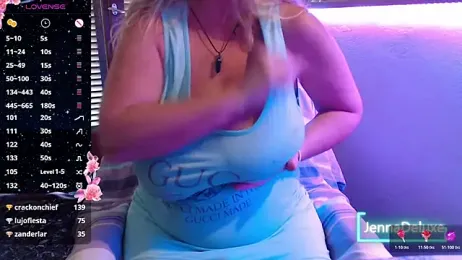 JennaDeluxe — вебкам-модель онлайн на stripchat