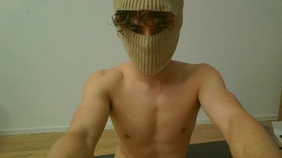 Jultranhot — вебкам-модель онлайн на cam4