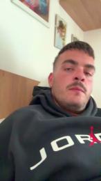 Cazzone22xx — Cam4 stream photo (Apr 2026)