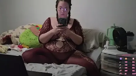 ThickandDesirable — Stripchat stream photo (Feb 2026)