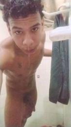 latinboi_sexy — Cam4 stream photo (May 2026)
