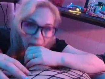thighsnacks — Chaturbate stream photo (Jul 2026)
