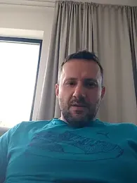 defaktor — вебкам-модель онлайн на stripchat