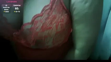 Hotpinay43 — Stripchat stream photo (Aug 2025)
