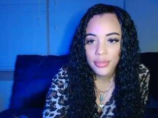 jadacream — вебкам-модель онлайн на camsoda