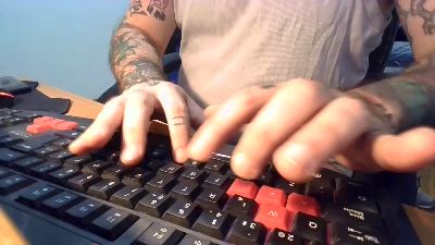 Tipodencognito — вебкам-модель онлайн на cam4