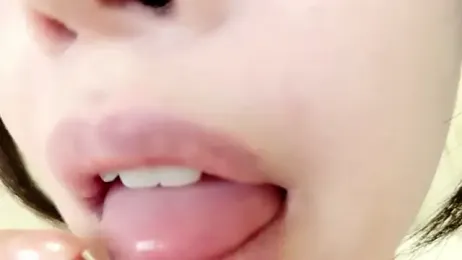 dalichuru — вебкам-модель онлайн на stripchat
