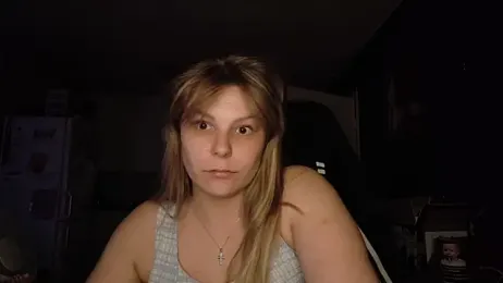 PetiteBeau — Stripchat stream photo (Apr 2026)
