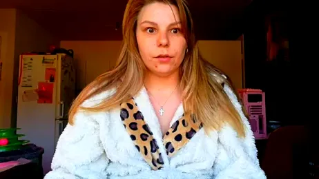 PetiteBeau — Stripchat stream photo (May 2026)
