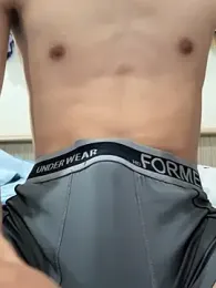 --Ying- — вебкам-модель онлайн на stripchat
