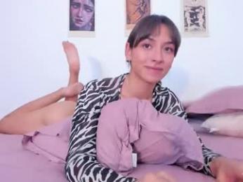 agathauwuart — вебкам-модель онлайн на chaturbate