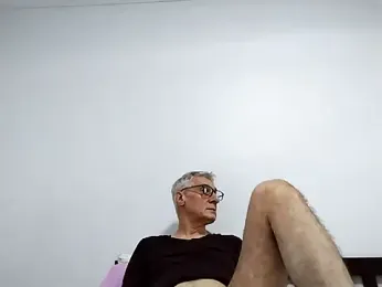 BIGUNCUTHARDCOCK — Stripchat stream photo (May 2026)