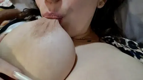 Renattasweetboobs — Stripchat stream photo (Mar 2026)