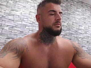 Tudfwlch Y — вебкам-модель онлайн на flirt4free