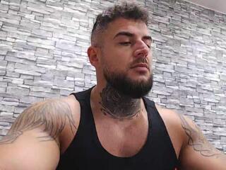 Tudfwlch Y — вебкам-модель онлайн на flirt4free