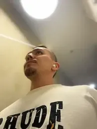 adam-rivera — вебкам-модель онлайн на stripchat