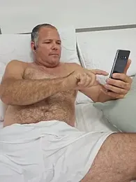 cubanitofeliz40 — вебкам-модель онлайн на stripchat