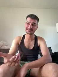 Serttssikici — вебкам-модель онлайн на stripchat