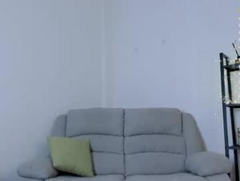 dollyemy — Chaturbate stream photo (Apr 2026)