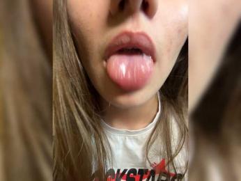 Milka_Crystal — вебкам-модель онлайн на bongacams