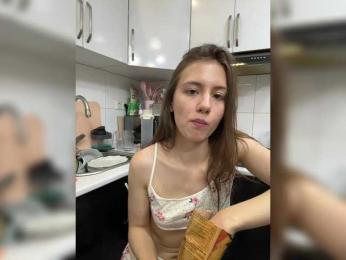 Milka_Crystal — вебкам-модель онлайн на bongacams