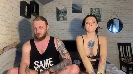 leesmoke — вебкам-модель онлайн на stripchat