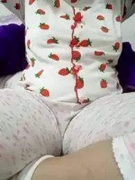 Bombamom — Stripchat stream photo (Mar 2026)