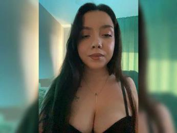ElliLin — вебкам-модель онлайн на bongacams