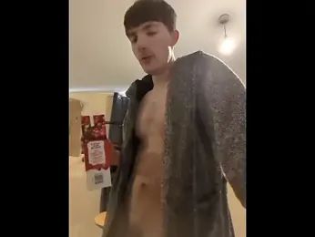 HornyKing2969 — вебкам-модель онлайн на stripchat