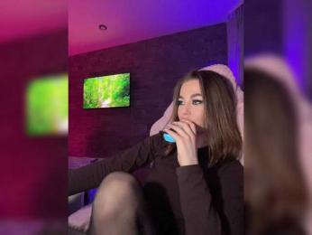 HotGirlEva — вебкам-модель онлайн на bongacams