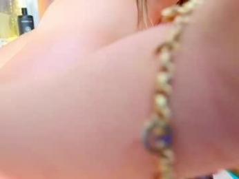 siswet19 — Chaturbate stream photo (Feb 2026)