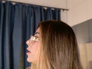 nina-rose — вебкам-модель онлайн на camsoda