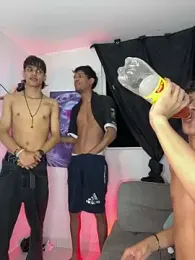 Alayn_sexy_ayes — вебкам-модель онлайн на stripchat