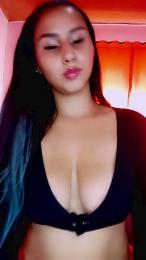 sara_jonnes — вебкам-модель онлайн на cam4