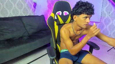 Boy_Savoy — Cam4 stream photo (Mar 2026)