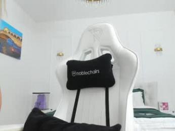 christine0990__ — Chaturbate stream photo (Apr 2026)