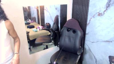 Harineff — вебкам-модель онлайн на cam4