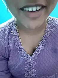 Bangalore_Chennai_Couple — вебкам-модель онлайн на stripchat