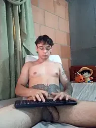 zoldick_huge — Stripchat stream photo (Feb 2026)