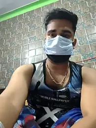 BeardKingo — вебкам-модель онлайн на stripchat