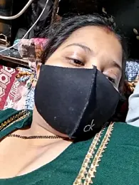 Radhacpl9528 — Stripchat stream photo (Jan 2026)