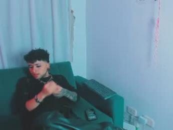 _baterchatur — вебкам-модель онлайн на chaturbate