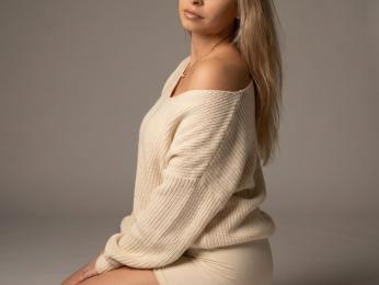 EmmaRobertson — вебкам-модель онлайн на livejasmin