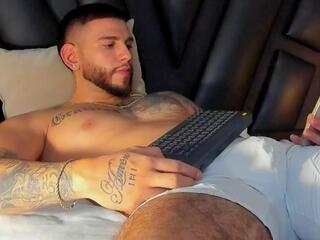 Robert Croy — Flirt4free stream photo (Apr 2026)